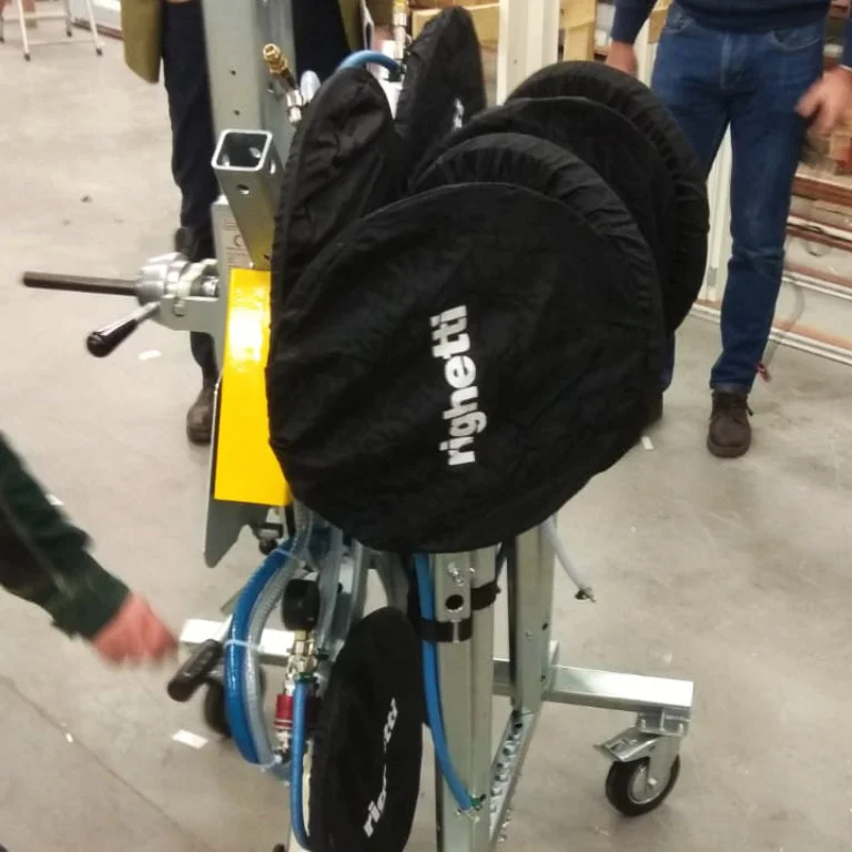 vakuuminis-keltuvas-stiklovakuuminis-keltuvas-metalo righetti circular-protection-cups-390mm-diameter vakuuminis-keltuvas-stiklovakuuminis-keltuvas-metalo righetti circular-protection-cups-390mm-diameter photo